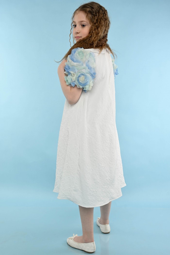 فستان بناتي أبيض جاكار بأكمام موردة سماوية – موديل AN24007 من Biscoti بسكوتي – فساتين بناتي أنيقة وفخمة