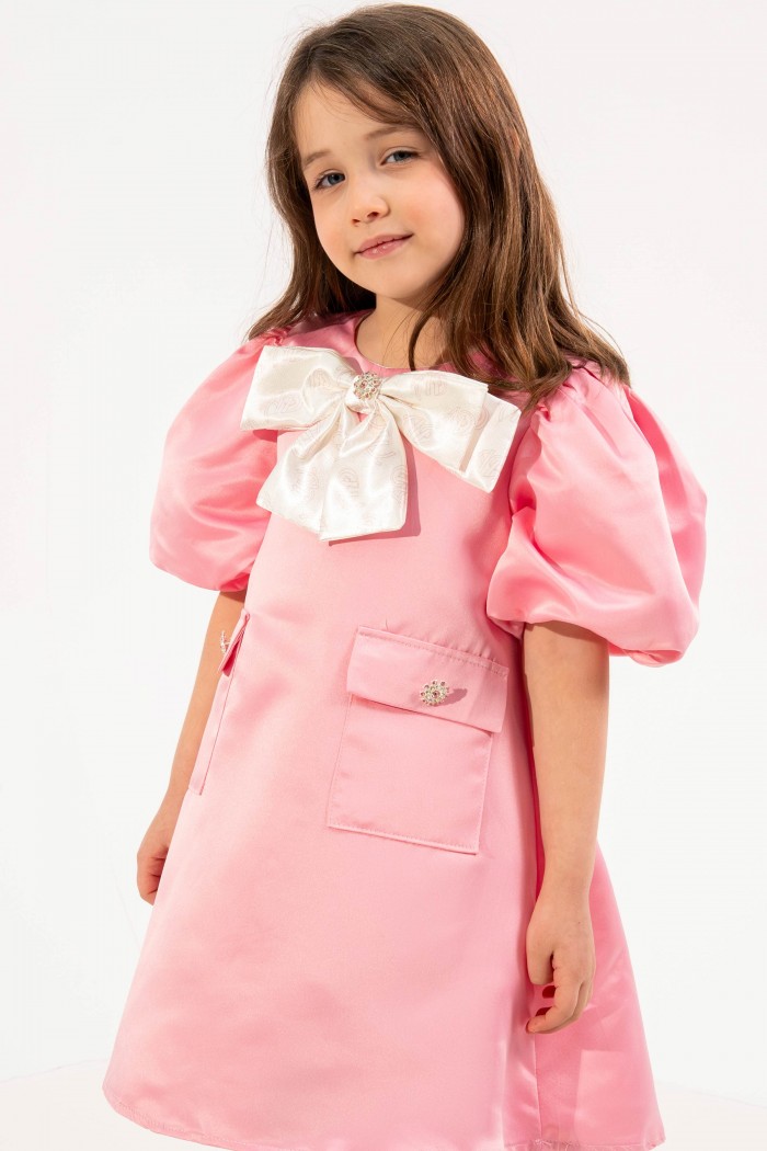 فستان وردي مزين فيونكة بيضاء AN24090 من Biscoti بسكوتي – فساتين بناتي أنيقة وفخمة