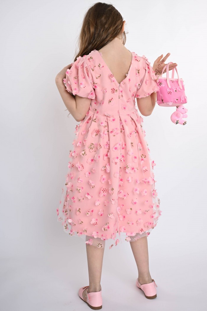 فستان وردي مزين بورود ربيعية أنيقة AN24117 من Biscoti بسكوتي – فساتين بناتي أنيقة وفخمة