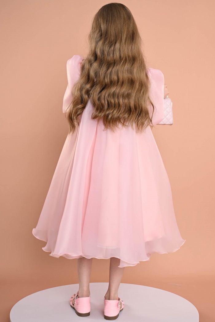 فستان سهرة كلوش مع فيونكة مزينة باللؤلؤ الملون - KM/228-P من Biscoti بسكوتي – فساتين بناتي أنيقة وفخمة