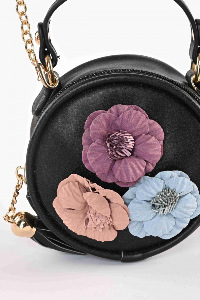 شنطة أسود أنيقة مع 3 ورود مزخرفة BXY8619BG من Biscoti بسكوتي – فساتين بناتي أنيقة وفخمة