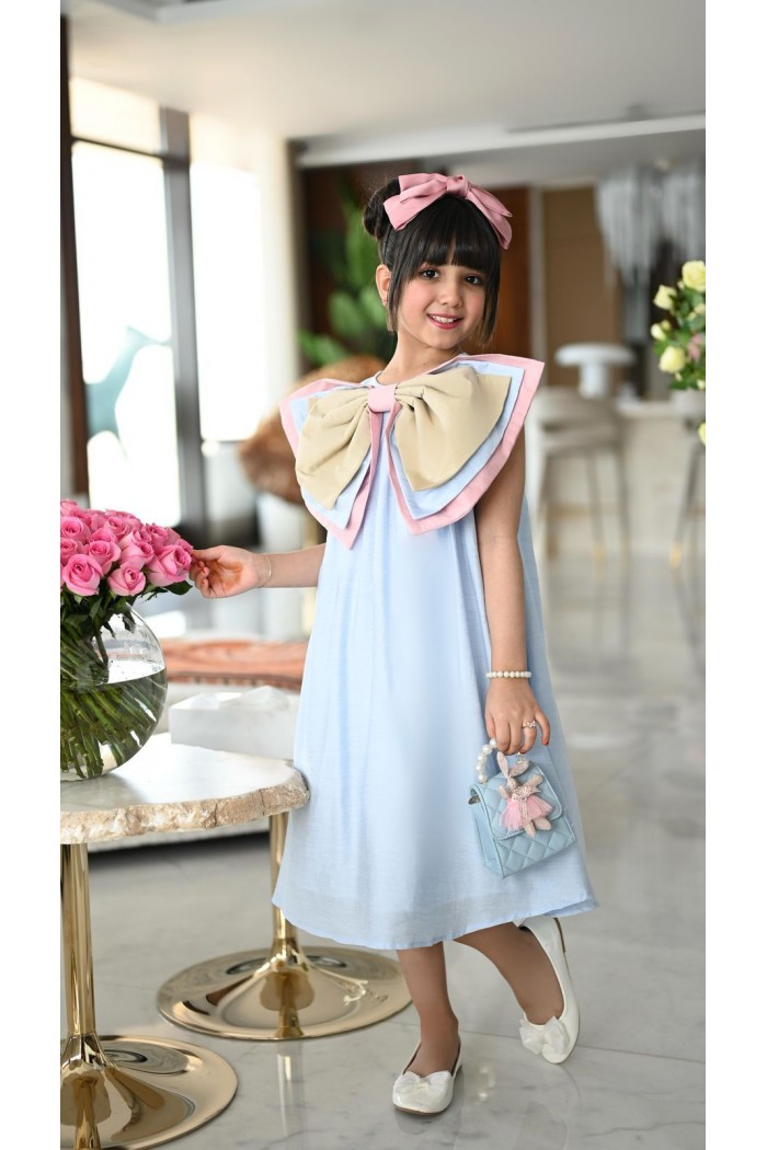 فستان بناتي سماوي بفيونكة كبيرة وتصميم انيق من Biscoti بسكوتي – فساتين بناتي أنيقة وفخمة