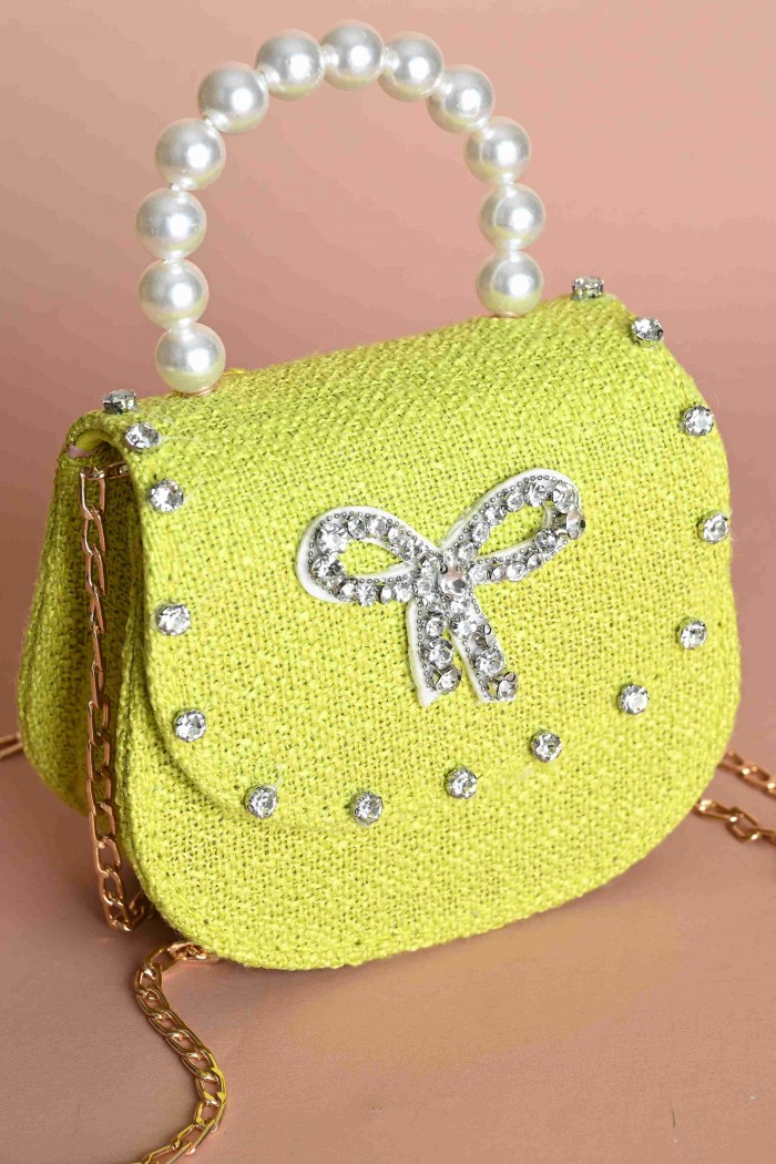 شنطة بسكوتي  أنيقة بلون الفستقي مع فيونكة مرصعة بالمجوهرات  BG-AN24116 من Biscoti بسكوتي – فساتين بناتي أنيقة وفخمة