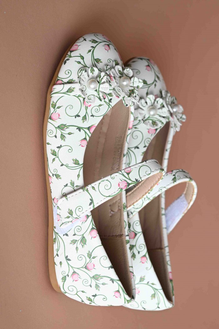 حذاء مشجر أبيض مع ورود موف جميلة   Sh24201-W من Biscoti بسكوتي – فساتين بناتي أنيقة وفخمة