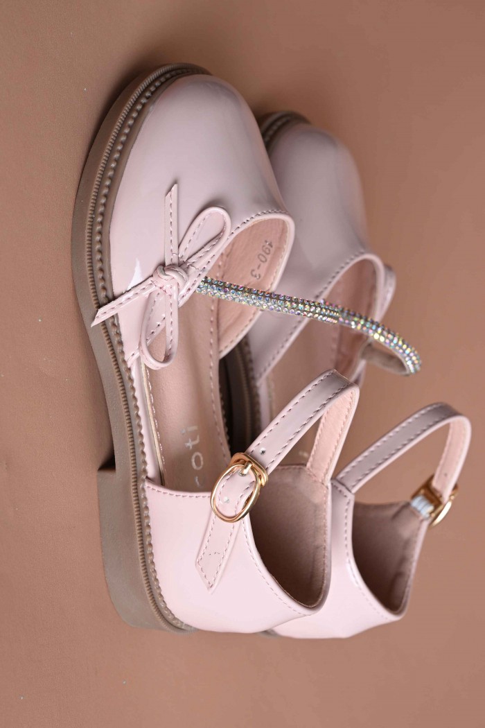 حذاء  انيق لحمي   مزين فيونكة  وشريط لامع  Sh190-3-P من Biscoti بسكوتي 