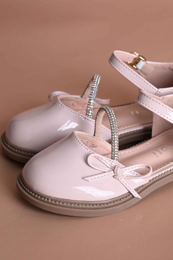 حذاء  انيق لحمي   مزين فيونكة  وشريط لامع  Sh190-3-P من Biscoti بسكوتي 