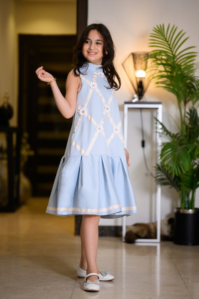 فستان  انيق سماوي مخطط بزهور وفصوص جميلة - AN24051 من Biscoti بسكوتي – فساتين بناتي أنيقة وفخمة