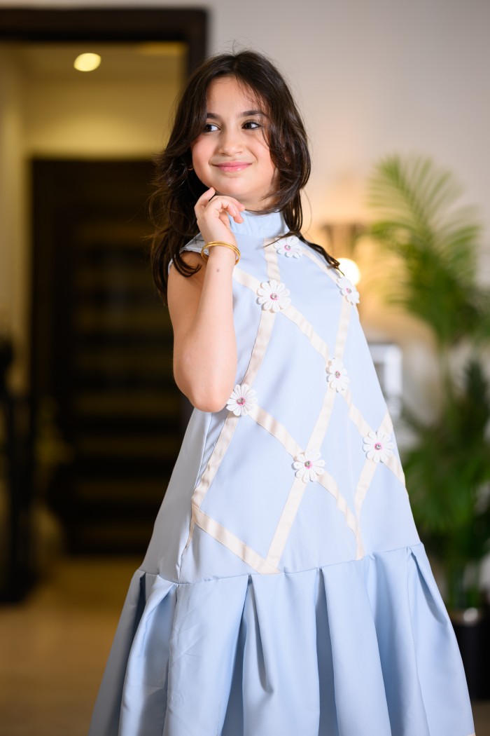 فستان  انيق سماوي مخطط بزهور وفصوص جميلة - AN24051 من Biscoti بسكوتي – فساتين بناتي أنيقة وفخمة