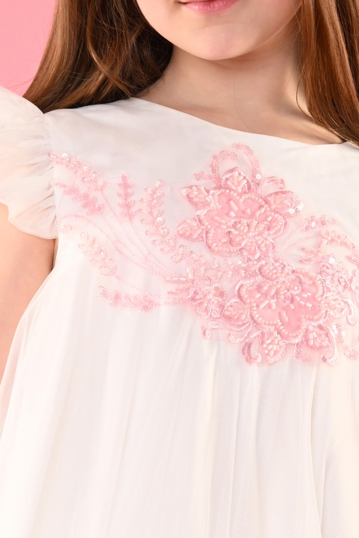 فستان أبيض ناعم بتطريز جميل على الصدر – AN24209 من Biscoti بسكوتي – فساتين بناتي أنيقة وفخمة