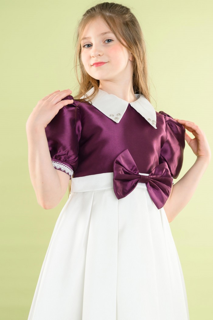 فستان أبيض وموف كلاسيكي مزين بوردة على الخصر وياقة مطرزة – AN25014 من Biscoti بسكوتي – فساتين بناتي أنيقة وفخمة