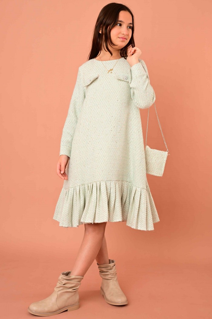 فستان بناتي أنيق بلون أخضر فاتح بتصميم تويد وكشكش في الأسفل - AN24366 