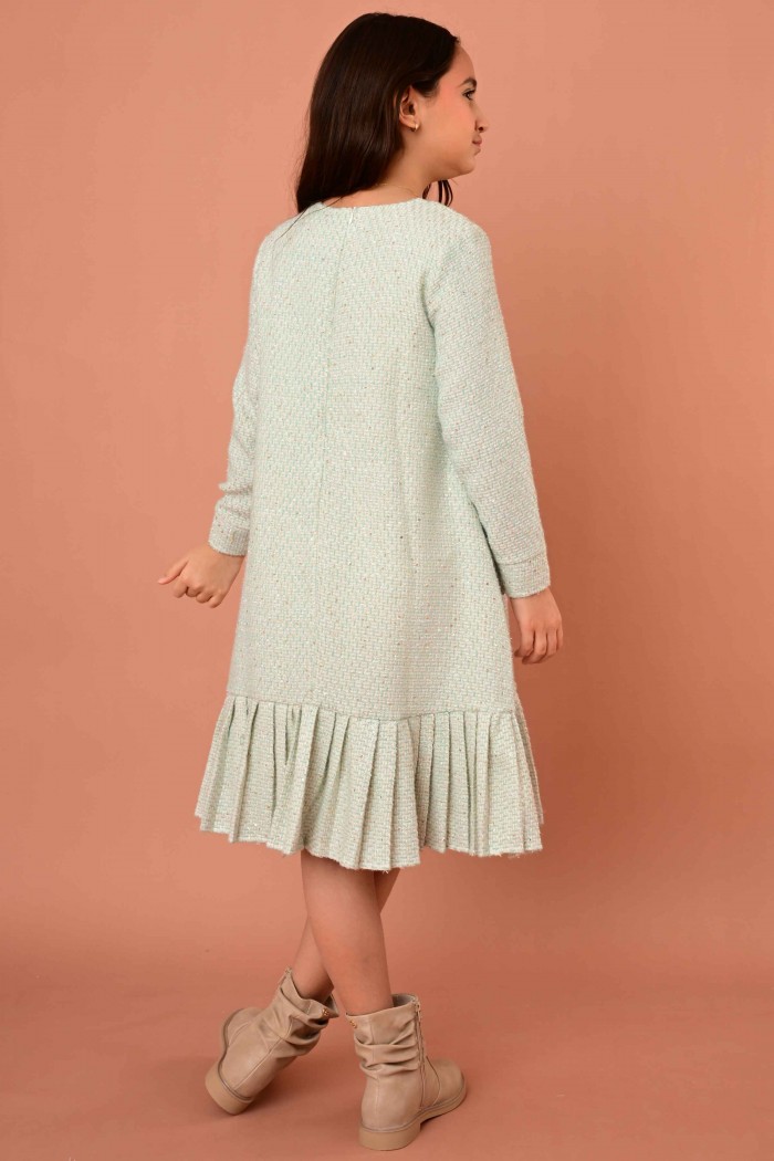 فستان بناتي أنيق بلون أخضر فاتح بتصميم تويد وكشكش في الأسفل - AN24366 