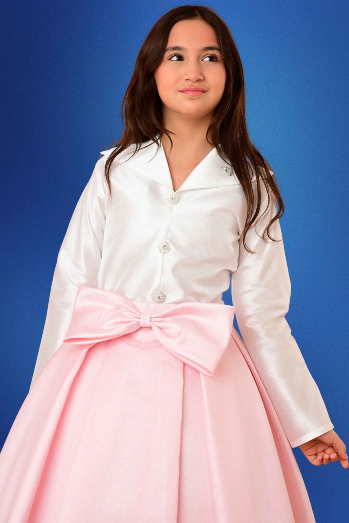 تنورة سهرة بناتي قماش تفته روسي بلون أبيض على وردي مع فيونكة أمامية أنيقة - KM/250-P