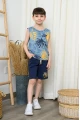 طقم ولادي بدون أكمام بلون أزرق بطبعة أوراق استوائية مع شورت أزرق كحلي